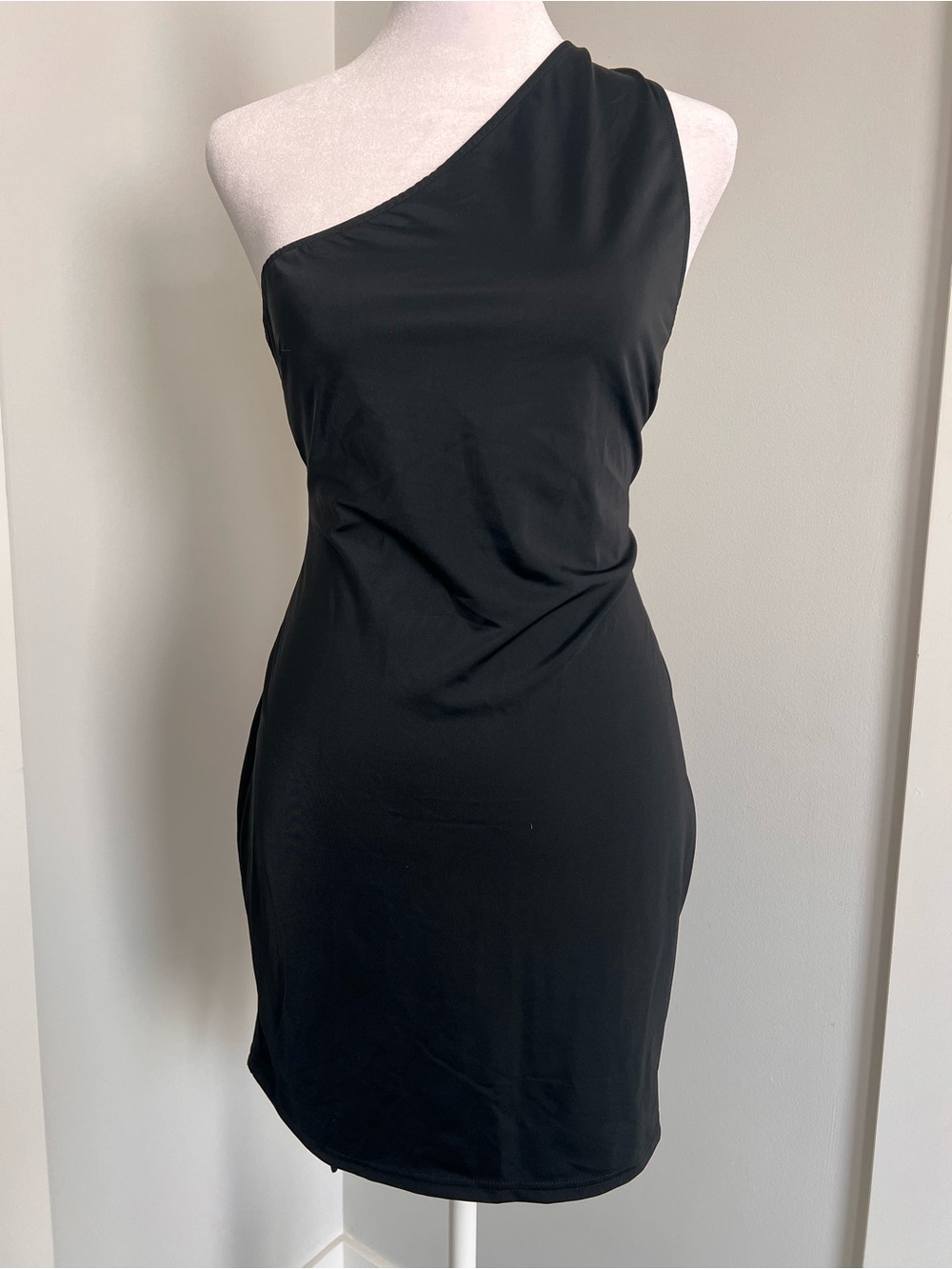 Edikted One-Shoulder Black Bodycon Mini Dress
